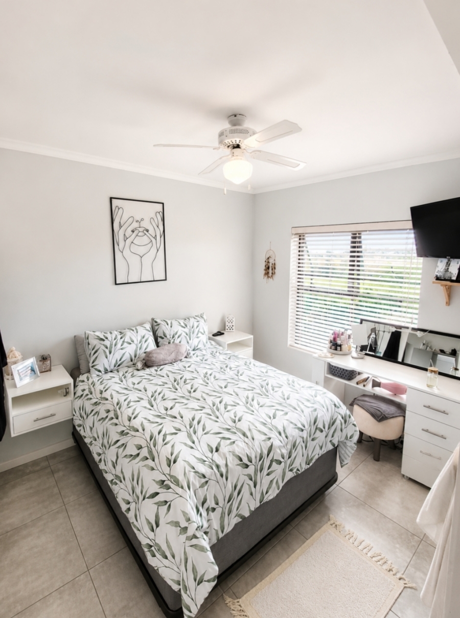 2 Bedroom Property for Sale in Reebok Western Cape